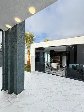 Satılır 4 otaqlı həyət evi 160 m²