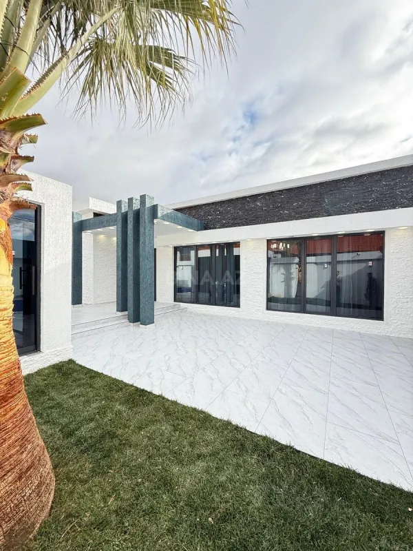 Satılır 4 otaqlı həyət evi 160 m²