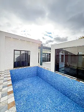 Satılır 4 otaqlı həyət evi 160 m²