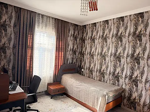Satılır 4 otaqlı həyət evi 90 m²