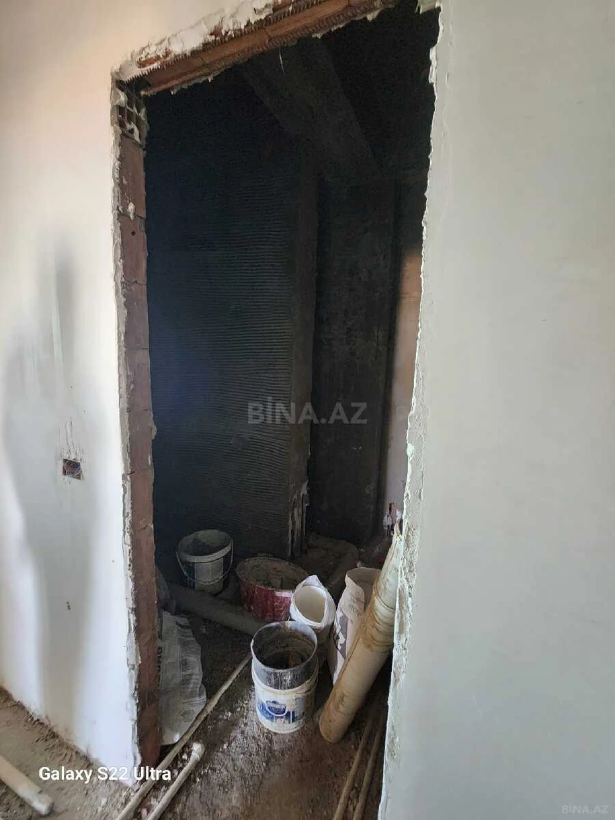 Satılır 3 otaqlı mənzil 141 m²