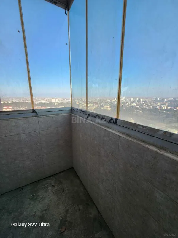 Satılır 3 otaqlı mənzil 141 m²