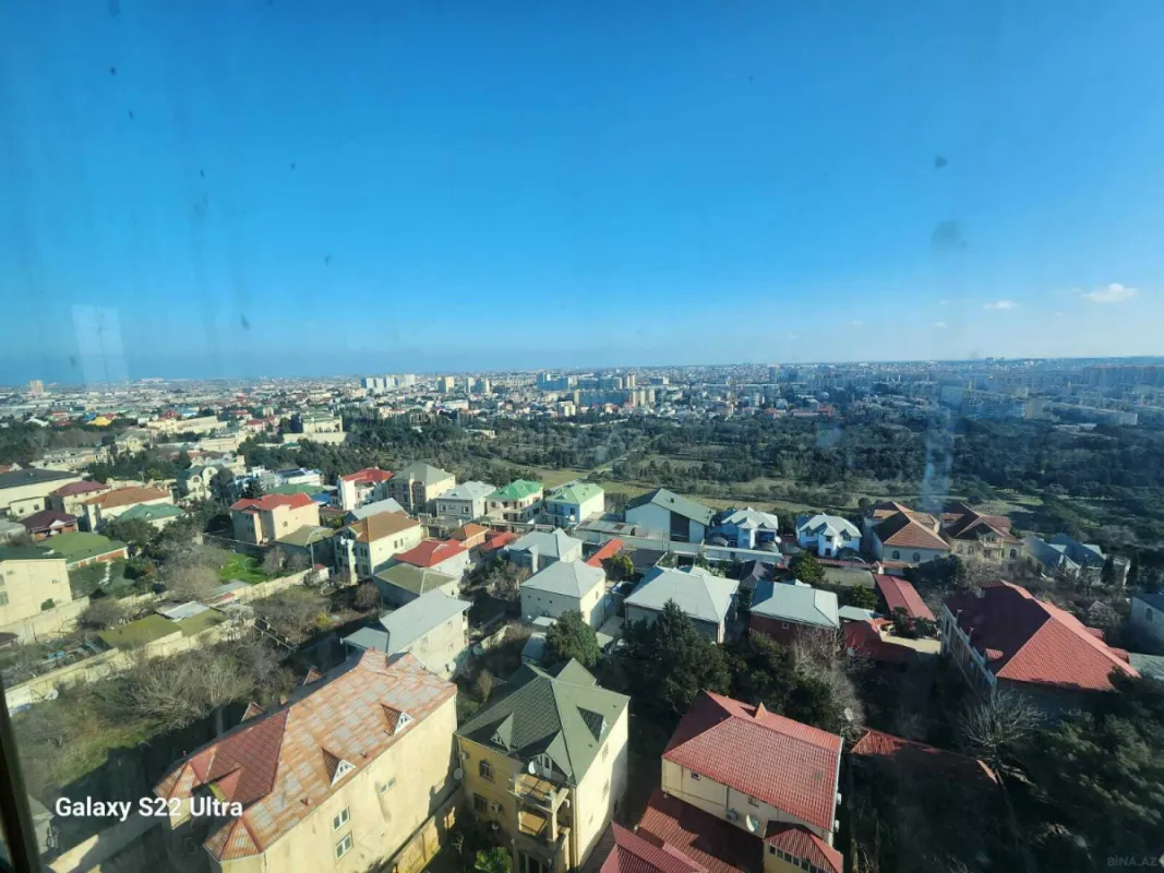 Satılır 3 otaqlı mənzil 141 m²