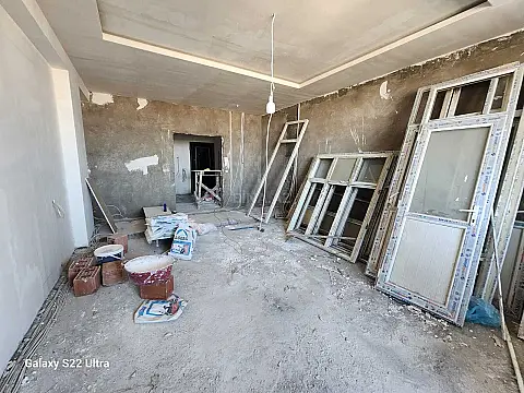 Satılır 3 otaqlı mənzil 141 m²