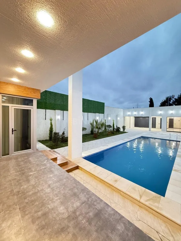 Satılır 4 otaqlı həyət evi 170 m²