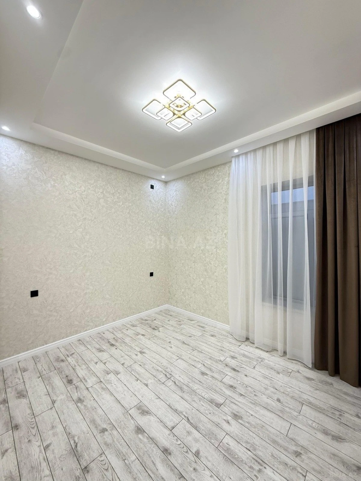 Satılır 4 otaqlı həyət evi 170 m²