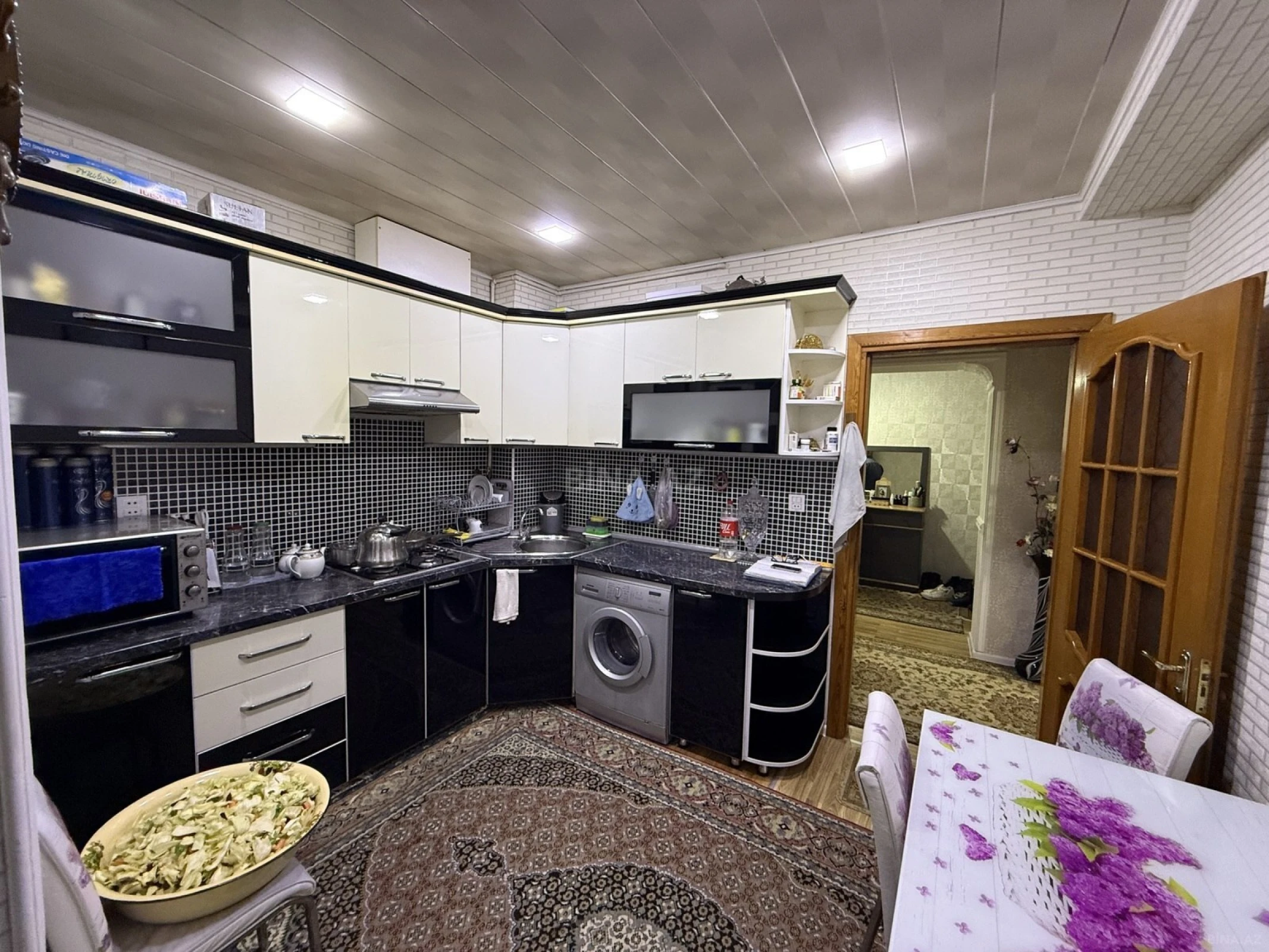 Satılır 4 otaqlı mənzil 105 m²