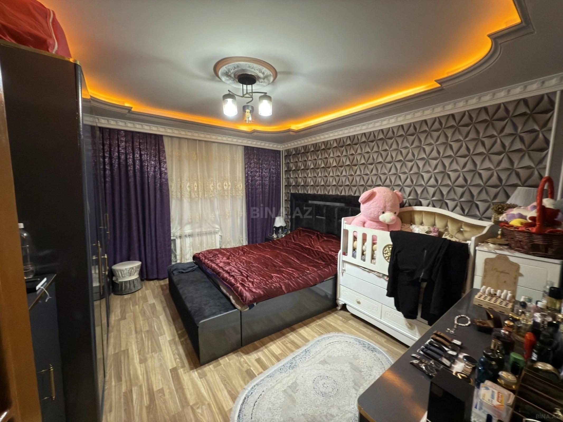 Satılır 4 otaqlı mənzil 105 m²