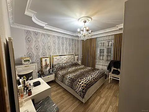 Satılır 4 otaqlı mənzil 105 m²