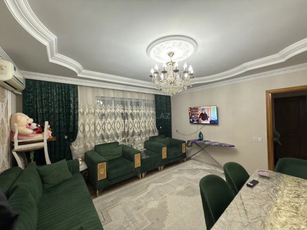 Satılır 4 otaqlı mənzil 105 m²