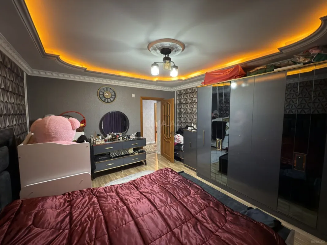 Satılır 4 otaqlı mənzil 105 m²