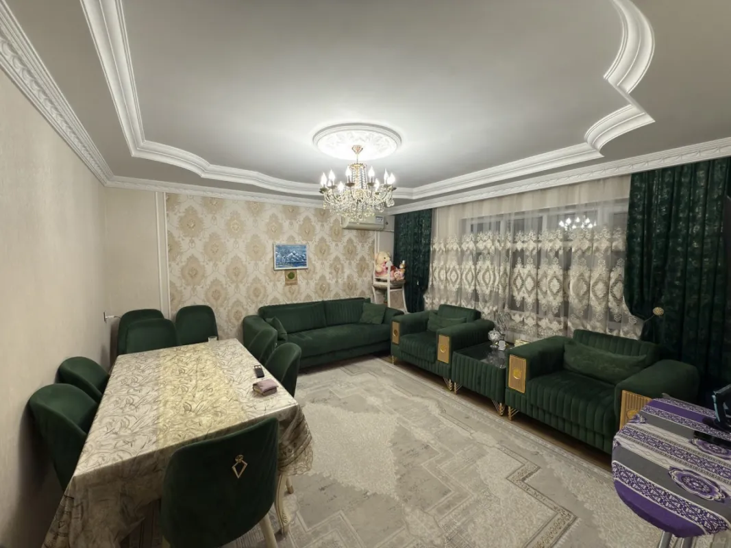 Satılır 4 otaqlı mənzil 105 m²