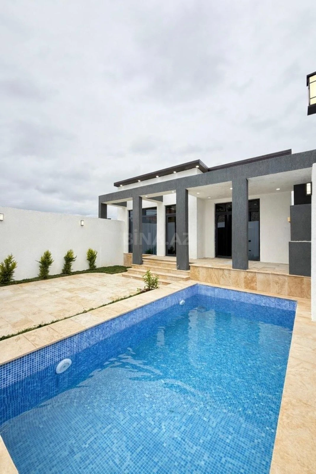 Satılır 4 otaqlı həyət evi 135 m²