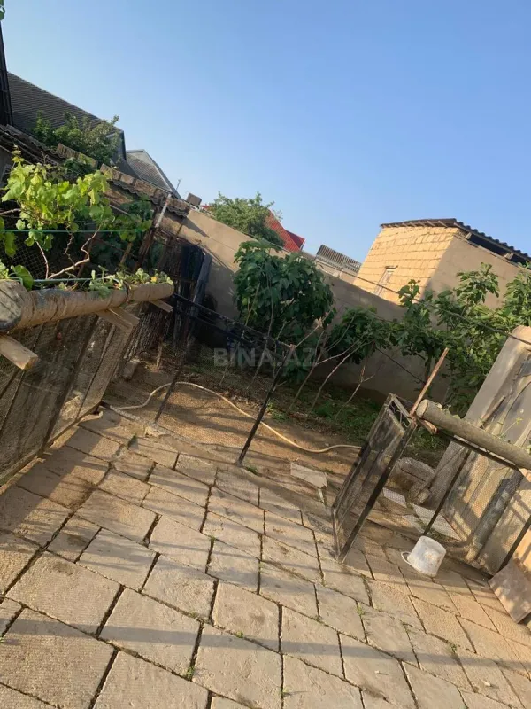 Satılır 4 otaqlı həyət evi 160 m²