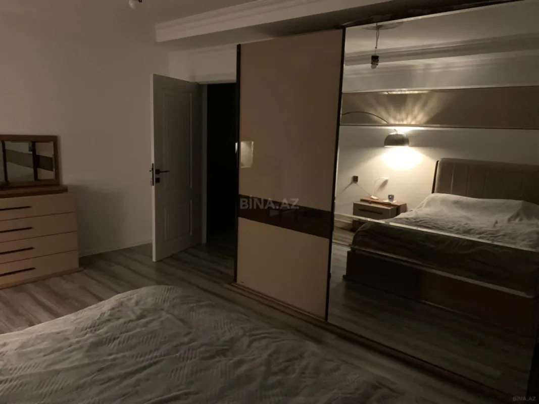 Satılır 4 otaqlı həyət evi 160 m²