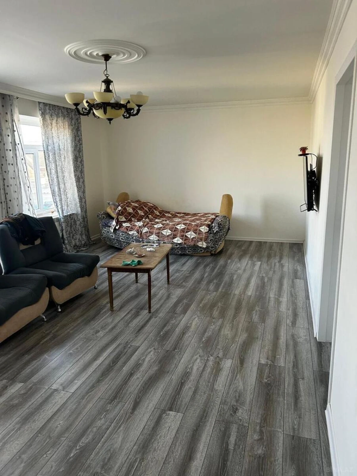 Satılır 4 otaqlı həyət evi 160 m²