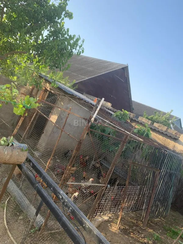 Satılır 4 otaqlı həyət evi 160 m²