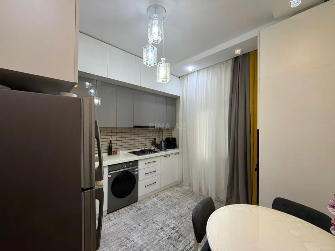 Satılır 3 otaqlı mənzil 106 m²
