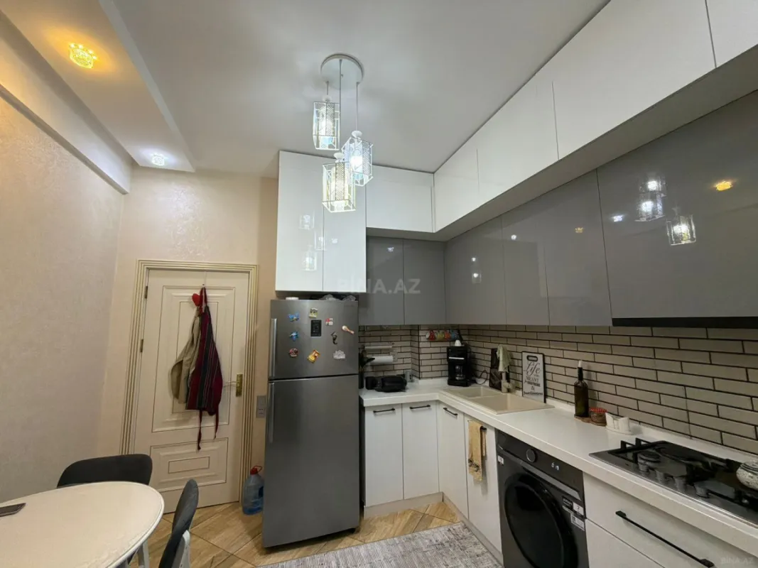 Satılır 3 otaqlı mənzil 106 m²