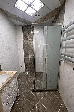 Satılır 3 otaqlı mənzil 133 m²