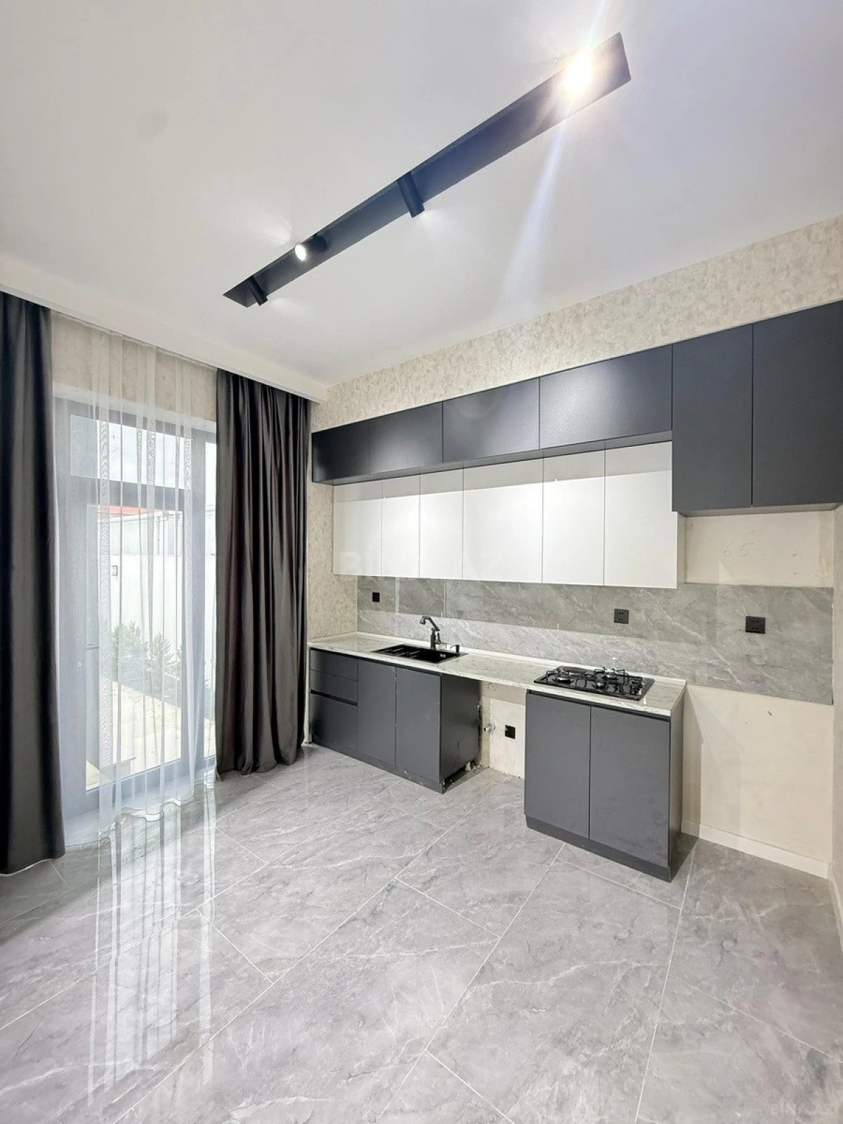 Satılır 4 otaqlı həyət evi 125 m²