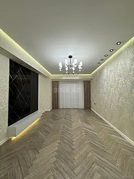 Satılır 4 otaqlı mənzil 165 m²