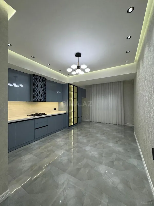 Satılır 4 otaqlı mənzil 165 m²