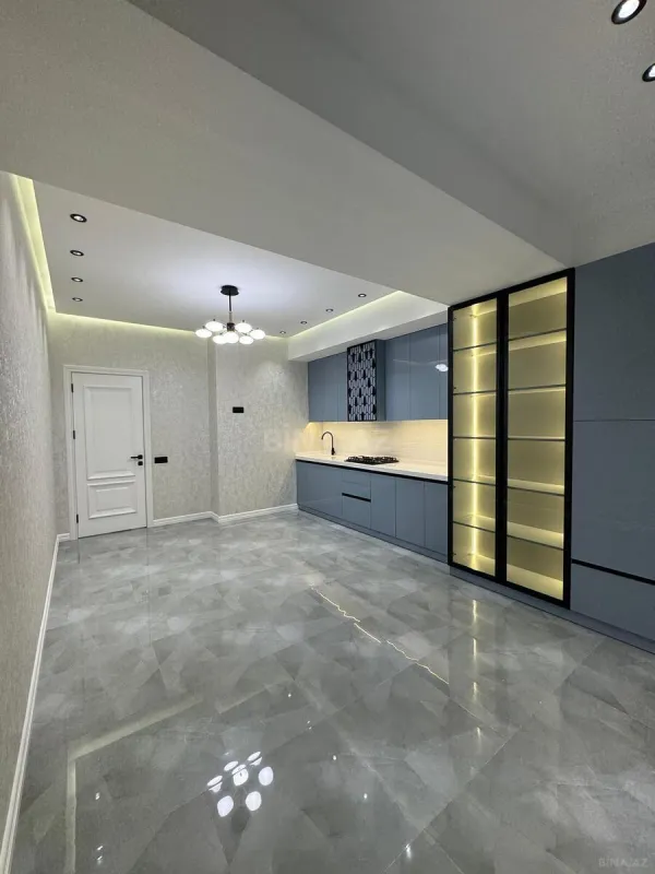 Satılır 4 otaqlı mənzil 165 m²