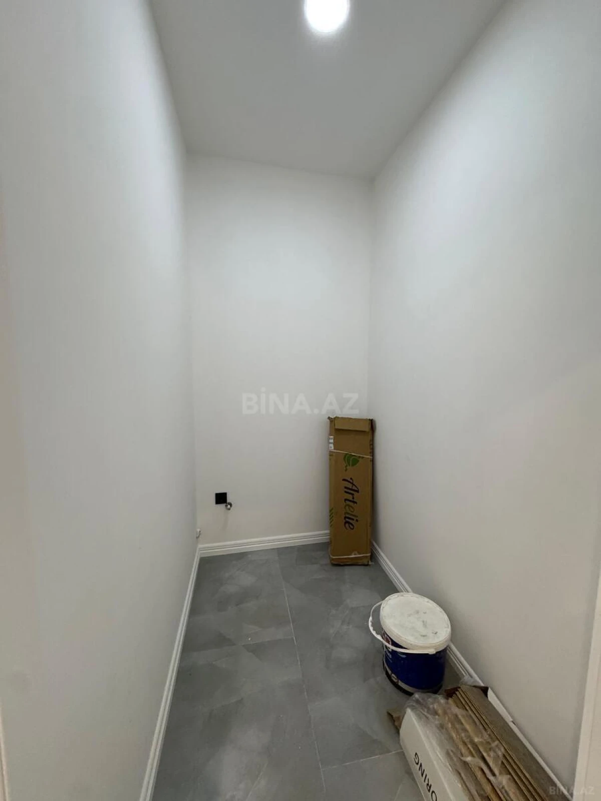 Satılır 4 otaqlı mənzil 165 m²