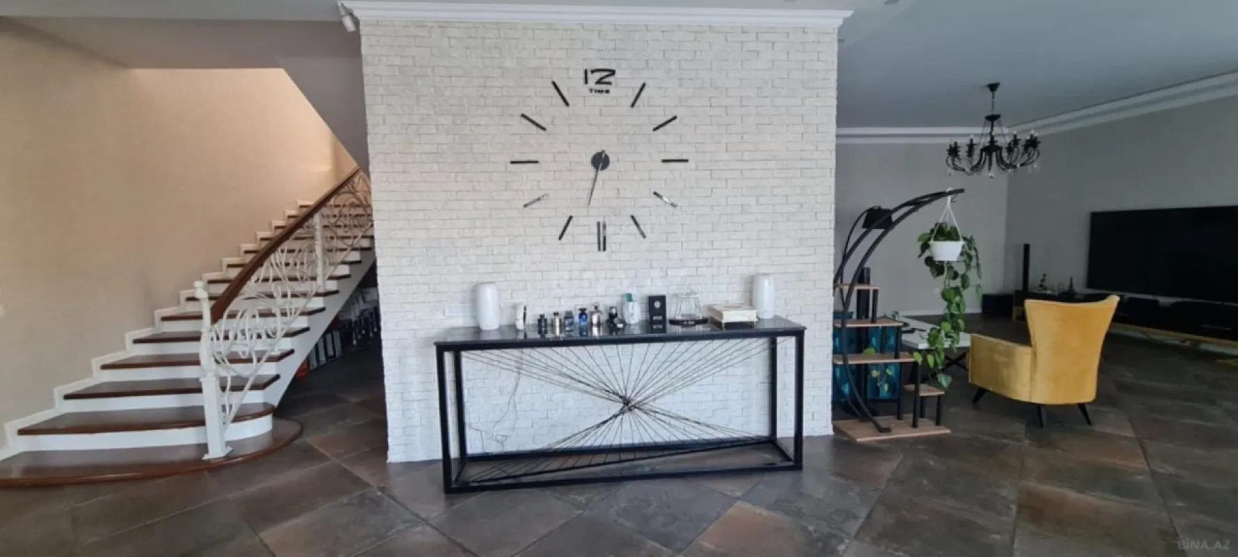 Kirayə verilir 5 otaqlı həyət evi 400 m²