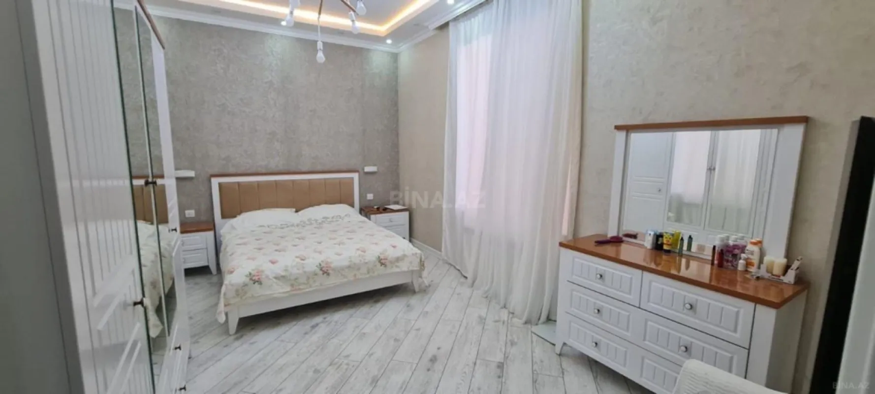Kirayə verilir 5 otaqlı həyət evi 400 m²