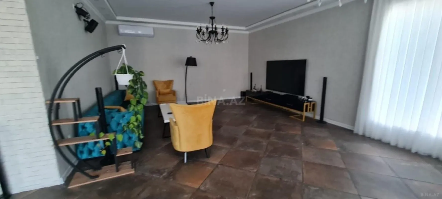 Kirayə verilir 5 otaqlı həyət evi 400 m²