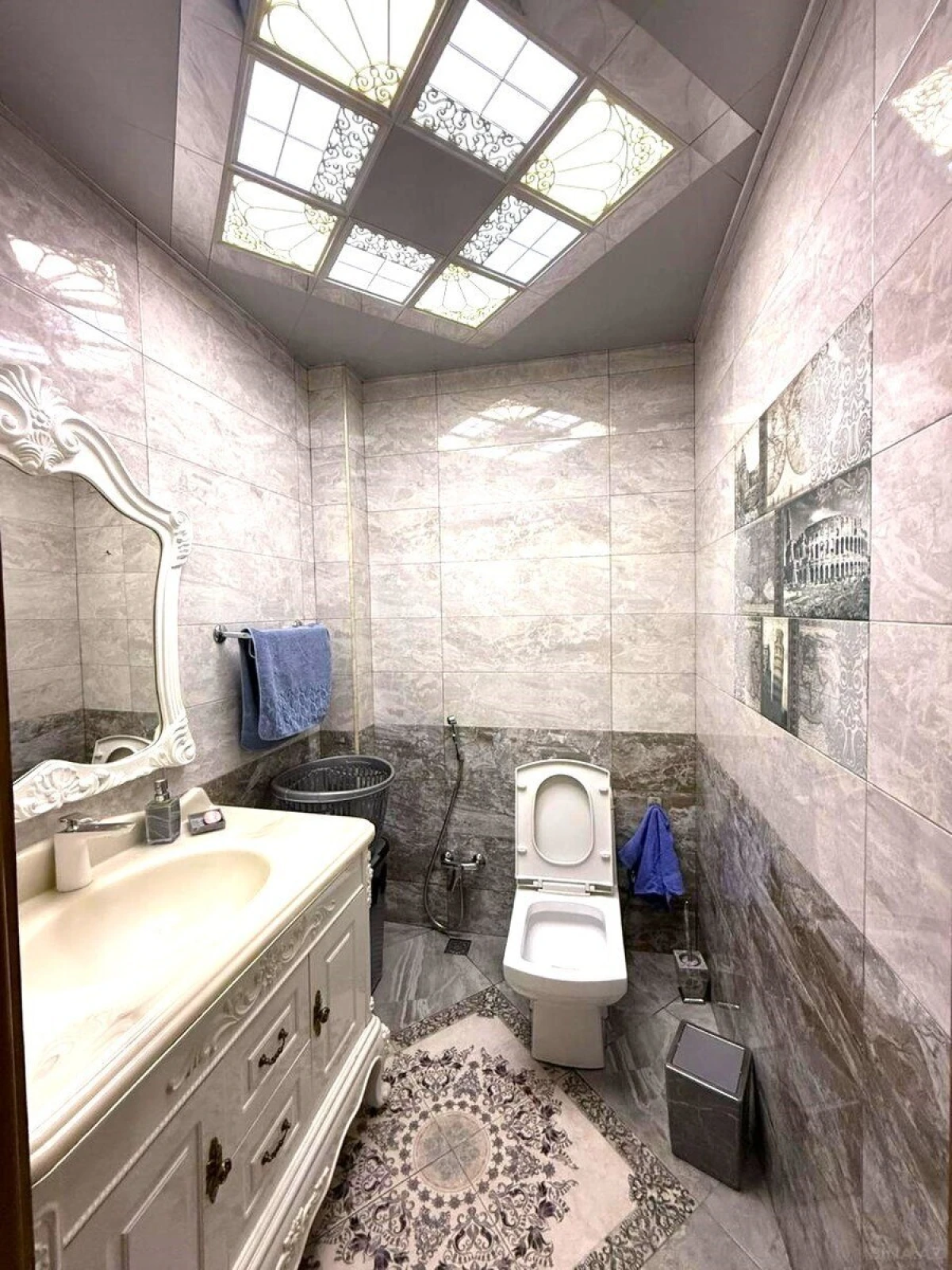 Satılır 3 otaqlı mənzil 135 m²