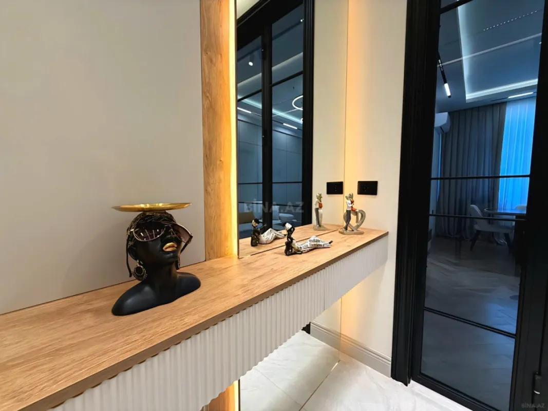 Satılır 2 otaqlı mənzil 86 m²