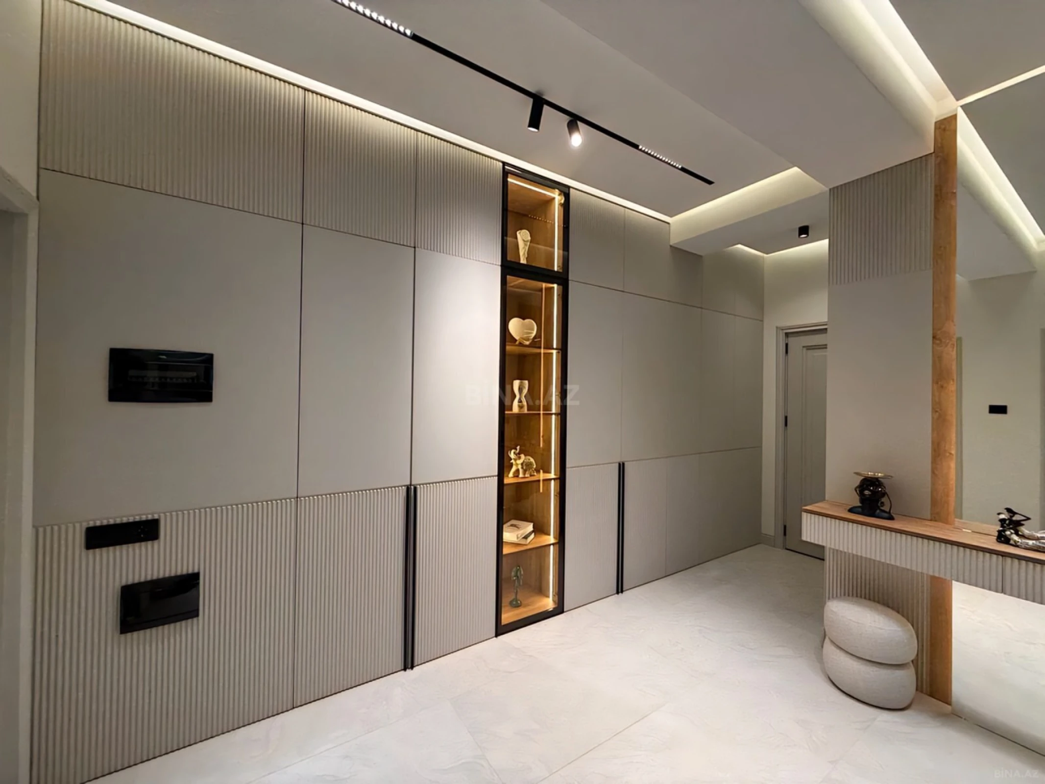 Satılır 2 otaqlı mənzil 86 m²