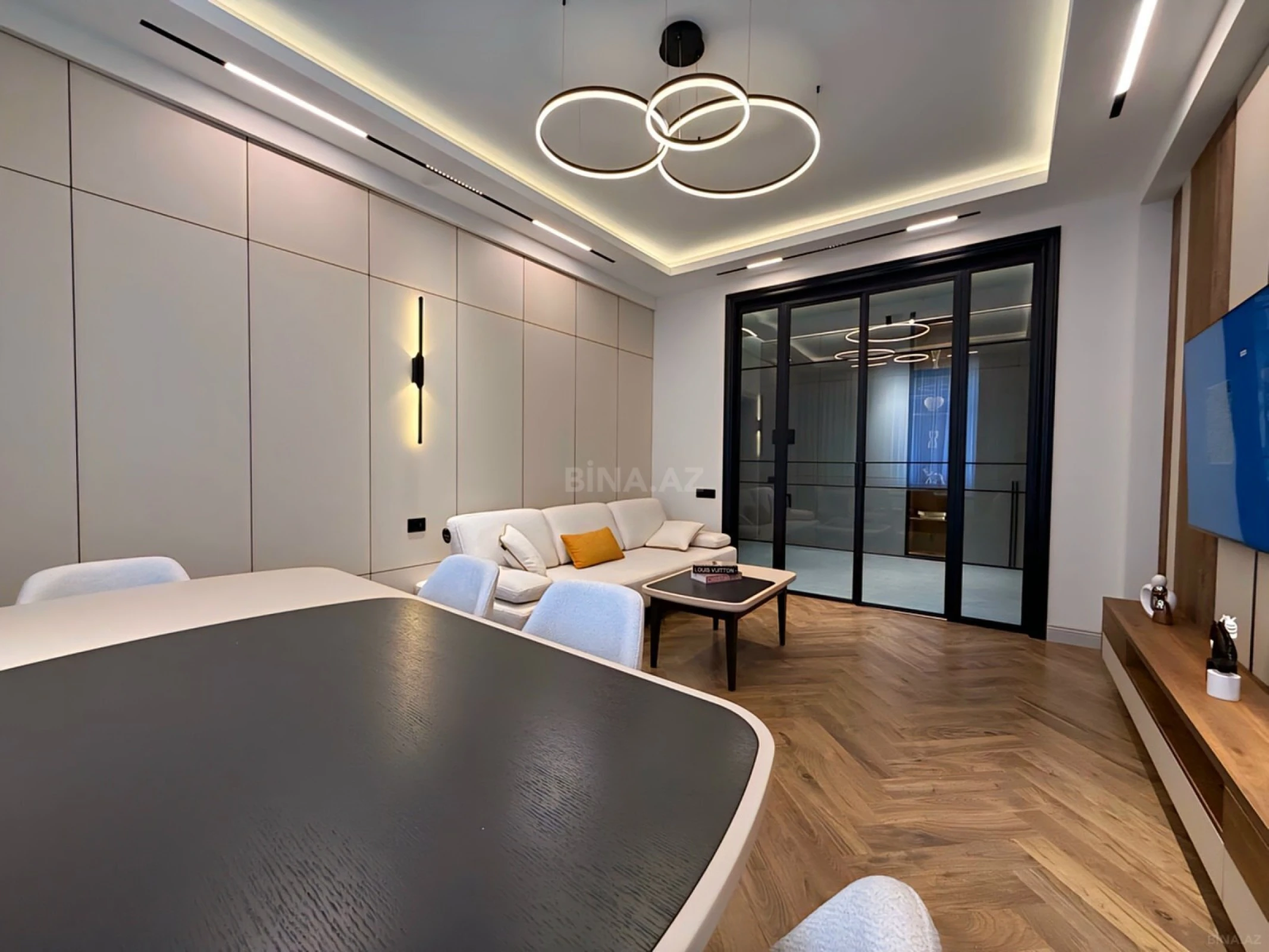 Satılır 2 otaqlı mənzil 86 m²