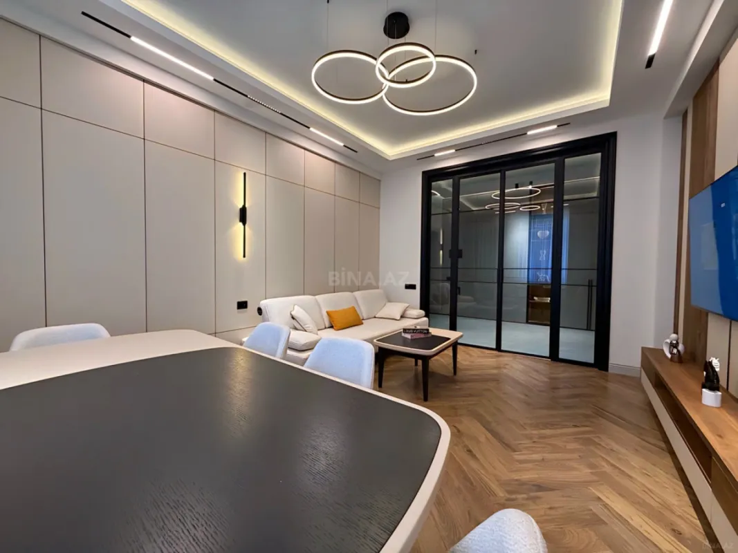 Satılır 2 otaqlı mənzil 86 m²