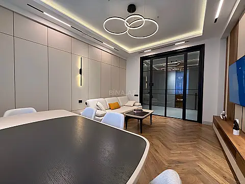 Satılır 2 otaqlı mənzil 86 m²