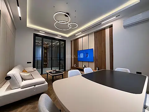 Satılır 2 otaqlı mənzil 86 m²