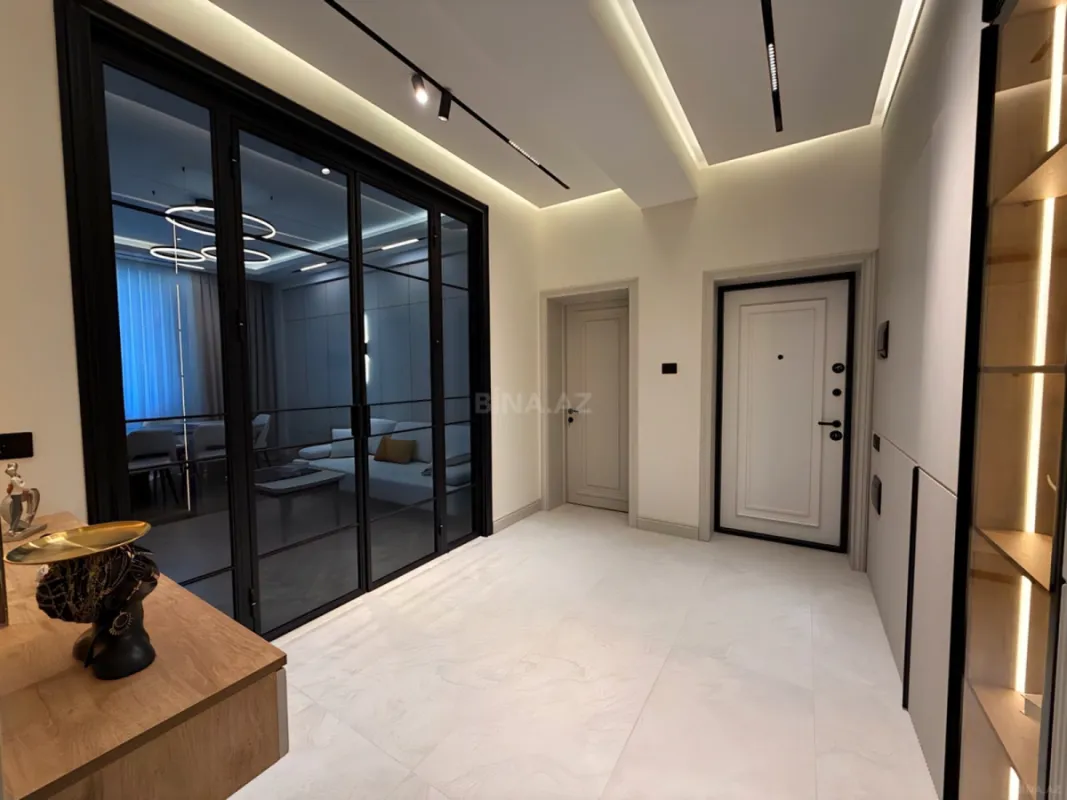 Satılır 2 otaqlı mənzil 86 m²