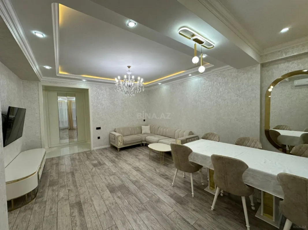 Satılır 3 otaqlı mənzil 122 m²