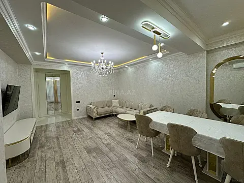 Satılır 3 otaqlı mənzil 122 m²