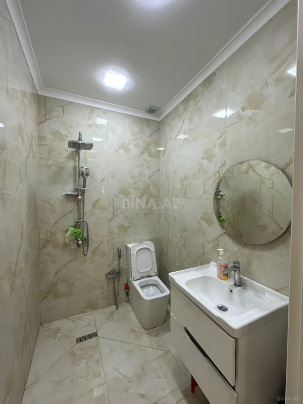 Satılır 3 otaqlı mənzil 122 m²