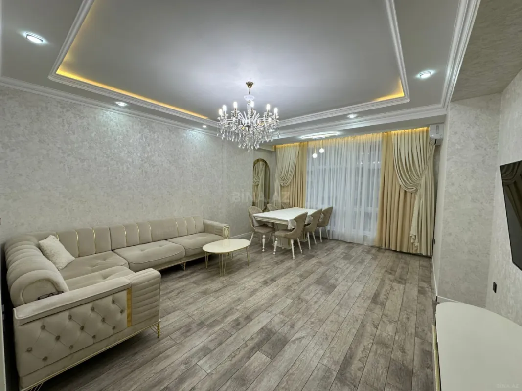 Satılır 3 otaqlı mənzil 122 m²