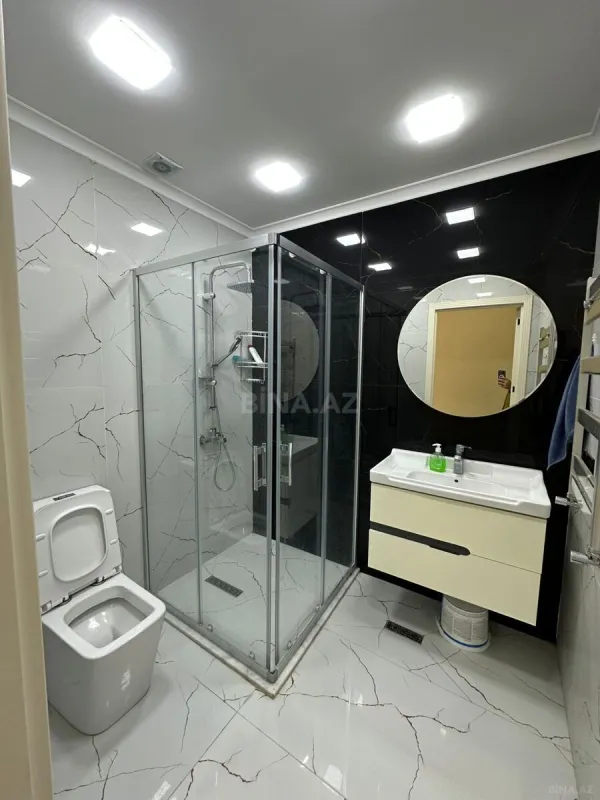 Satılır 3 otaqlı mənzil 122 m²