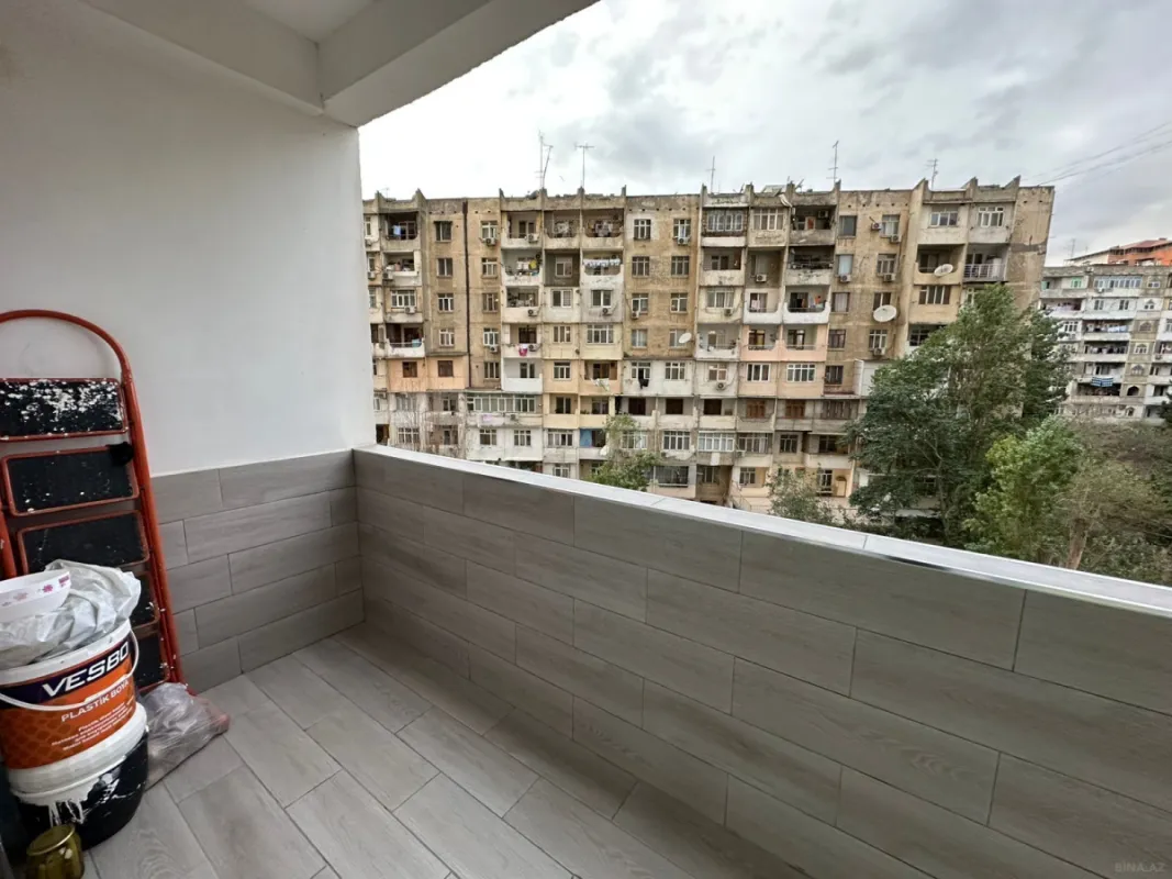 Satılır 3 otaqlı mənzil 122 m²