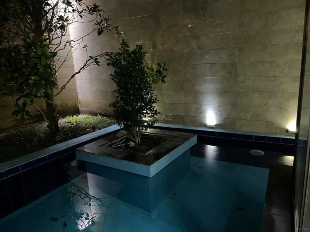 Kirayə verilir 5 otaqlı həyət evi 520 m²