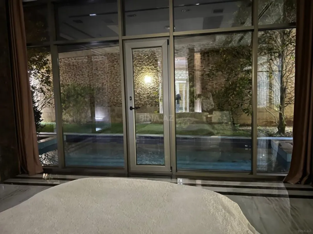 Kirayə verilir 5 otaqlı həyət evi 520 m²