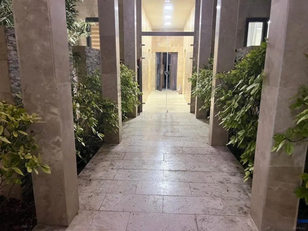 Kirayə verilir 5 otaqlı həyət evi 520 m²