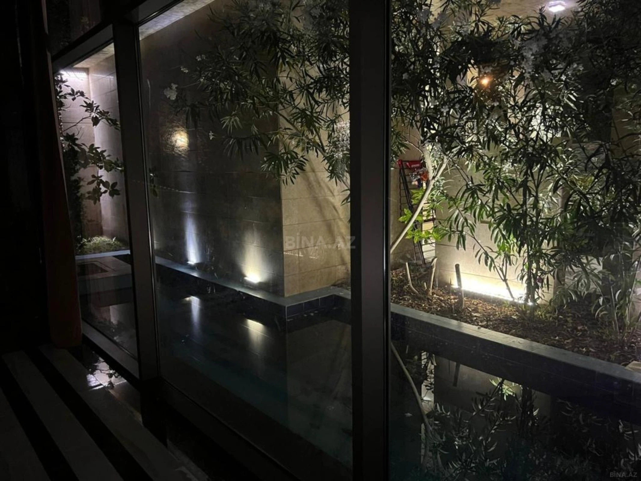 Kirayə verilir 5 otaqlı həyət evi 520 m²